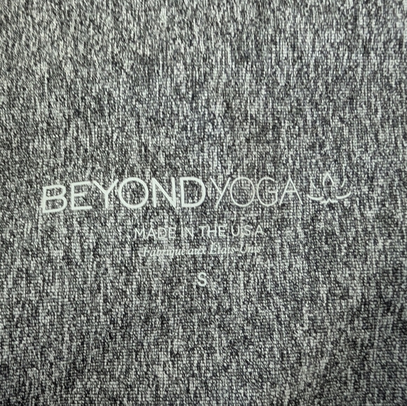 Beyond Yoga Alloy Ombre Sparkle High Waisted Midi Legging Grey & Copper Size S - Picture 7 of 10